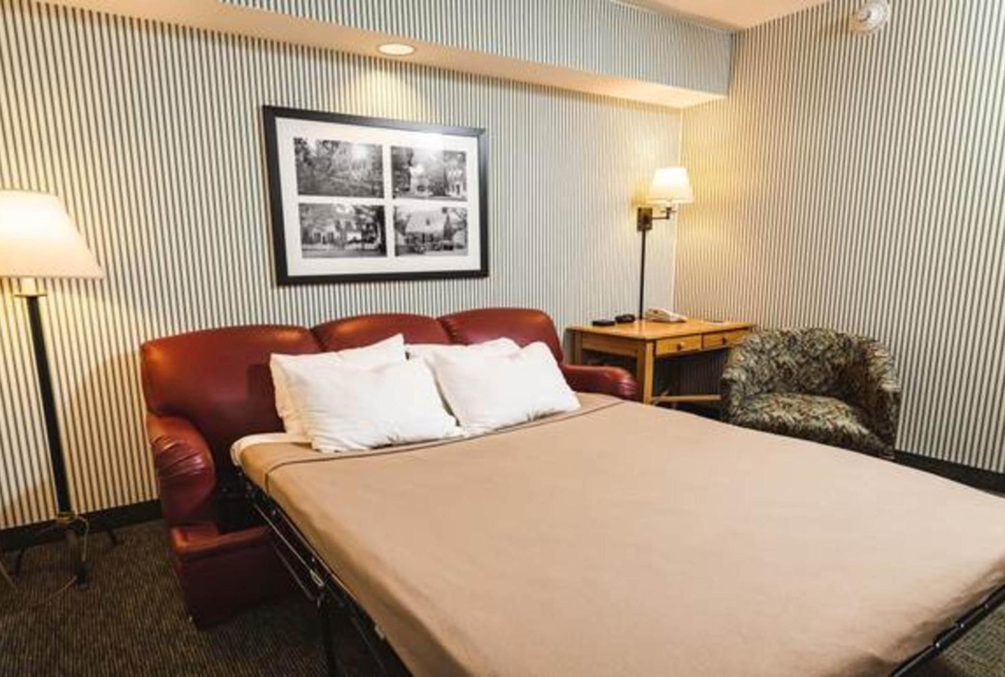 Williamsburg Woodlands Hotel & Suites, An Official Colonial Williamsburg Hotel Extérieur photo